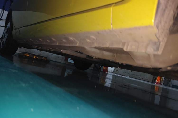 Used SOL E10X 2023 200 km Lavender 30 kW Chassis Front Right
