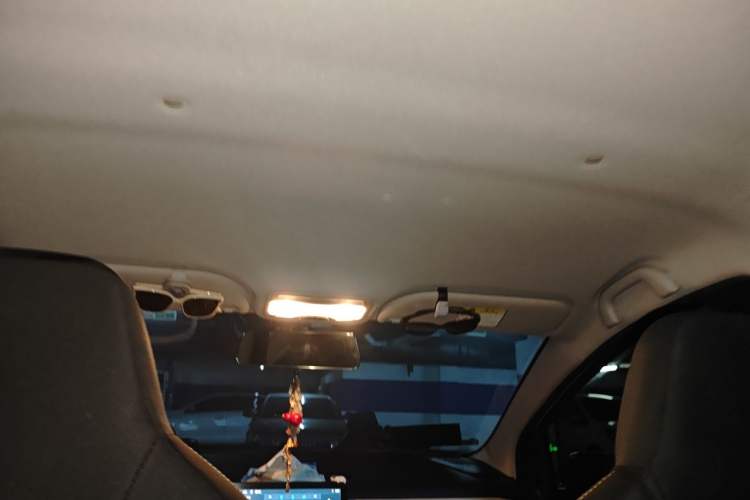 Used SOL E10X 2023 200 km Lavender 30 kW Headliner