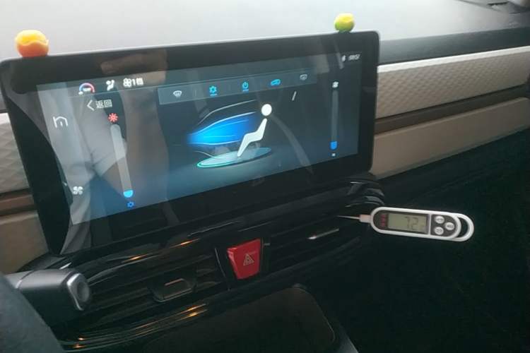 Used SOL E10X 2023 251 km Cloverleaf 36 kW Audio And AC Panel
