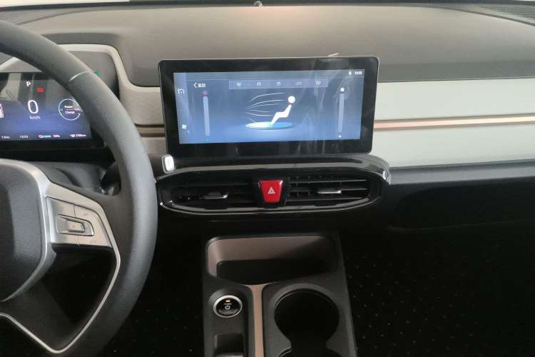 Used SOL E10X 2023 Anniversary Edition 306km Lavender 30kW Audio And AC Panel