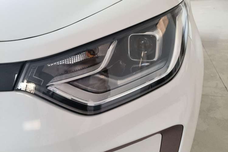 Used SOL E10X 2023 Anniversary Edition 306km Lavender 30kW Left Front Headlight