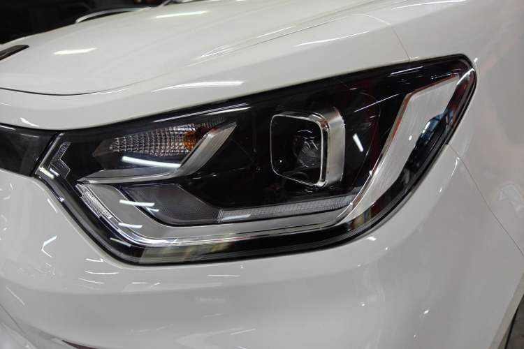 Used SOL E10X 2023 Anniversary Edition 301km Starry Sky 45kW Left Front Headlight