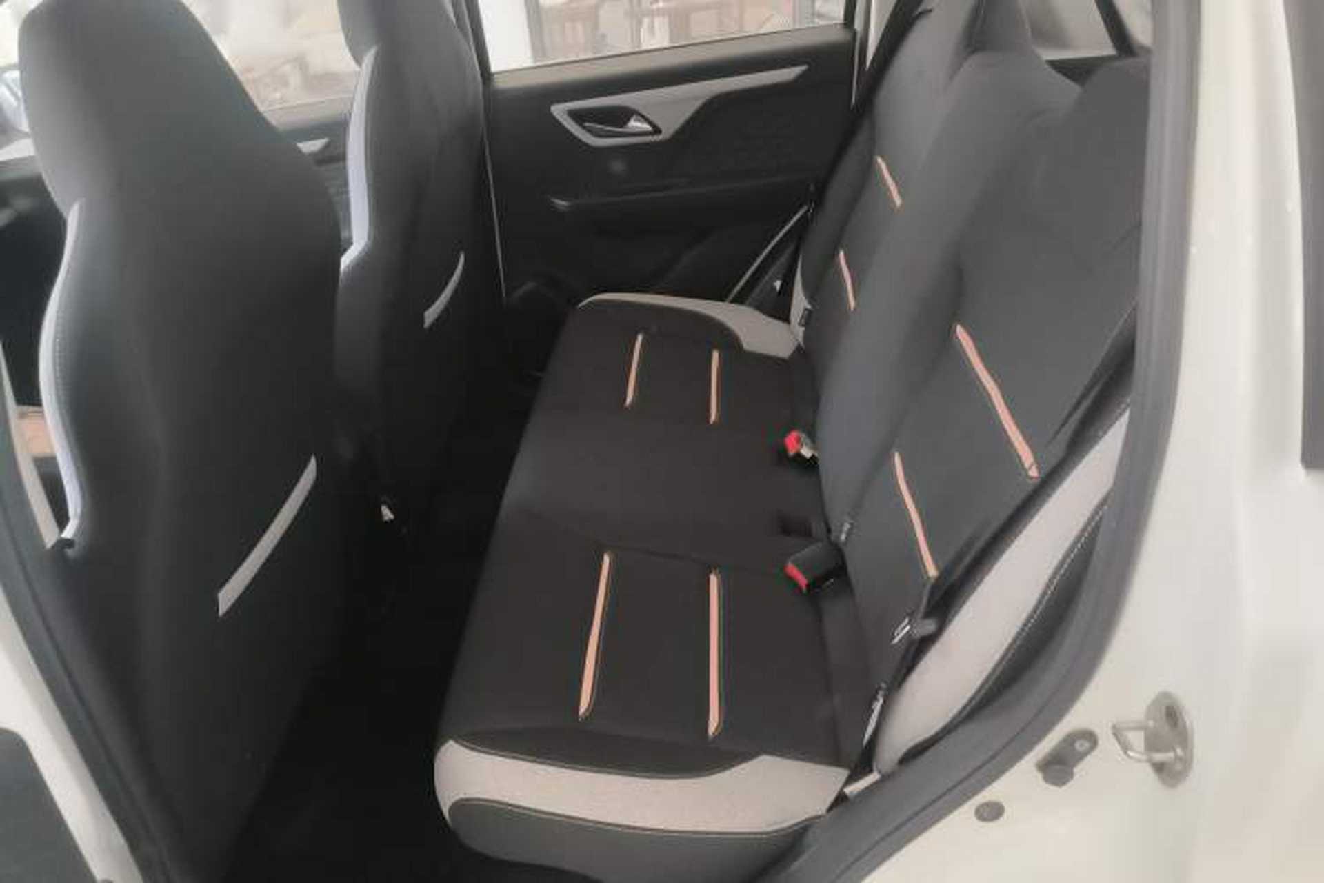 Used SOL E10X 2023 Anniversary Edition 306km Lavender 30kW Left Rear Seat
