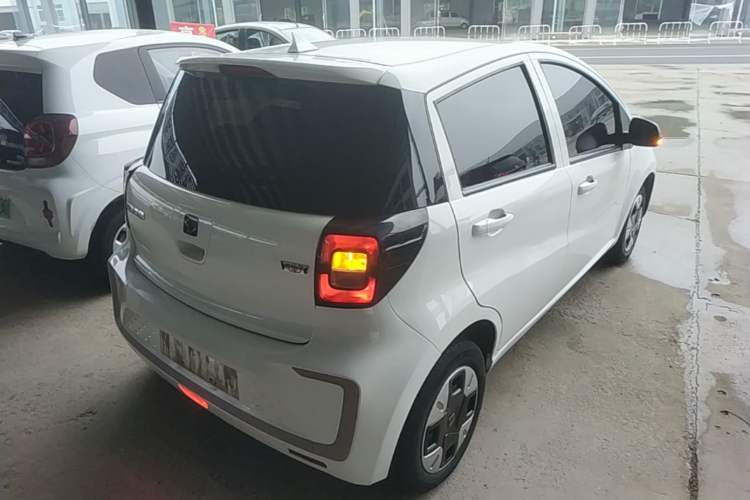 Used SOL E10X 2023 251 km Cloverleaf 36 kW Rear Right 45 Deg