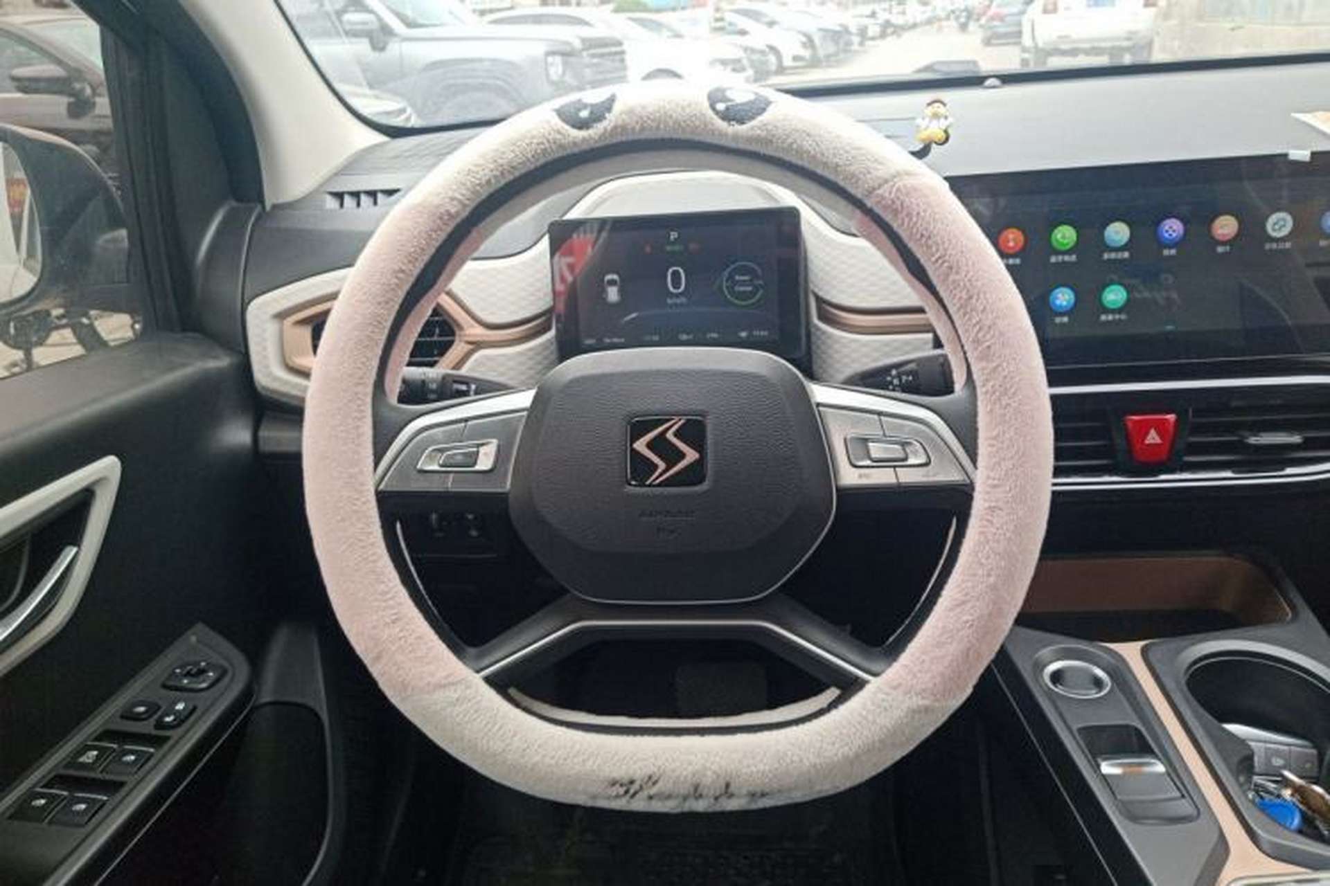 Used SOL E10X 2023 Anniversary Edition 251km Four-Leaf Clover 36kW Steering Wheel