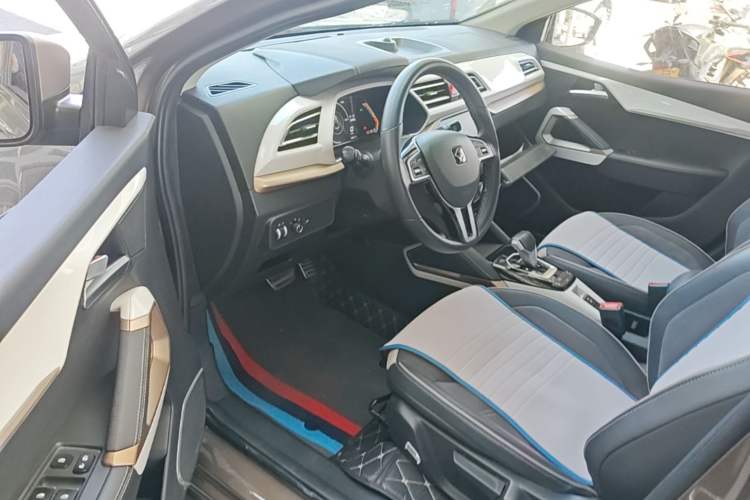 Used SOL E20X 2020 Extraordinary Edition Driver Seat