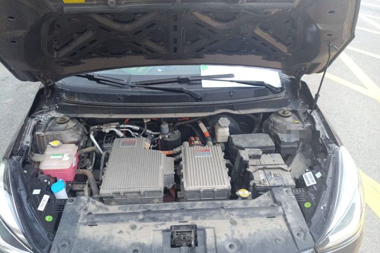 Used SOL E20X 2020 Extraordinary Edition Engine Bay