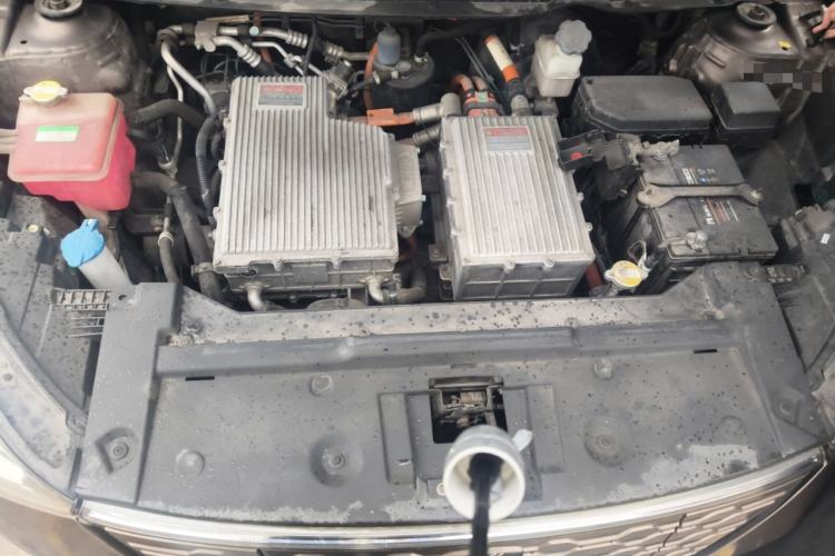 Used SOL E20X 2020 Extraordinary Edition Engine Bay