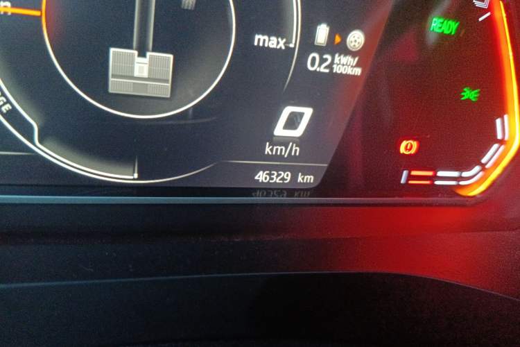 Used SOL E20X 2020 Extraordinary Edition Odometer Close Up