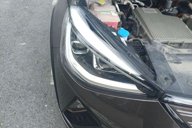 Used SOL E20X 2020 Extraordinary Edition Right Front Headlight