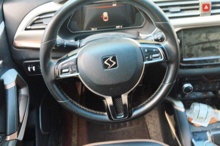 Used SOL E20X 2020 Heartbeat Edition Steering Wheel