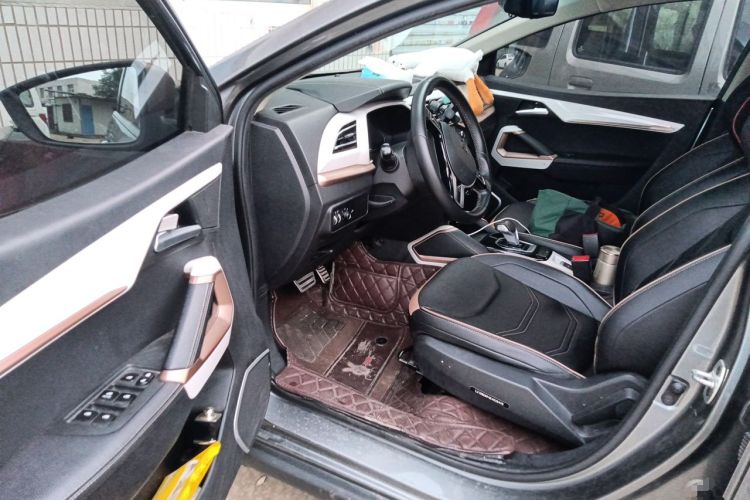 Used SOL E20X 2020 Heartbeat Edition Driver Seat