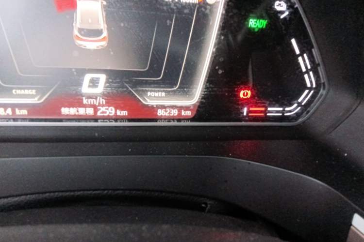 Used SOL E20X 2020 Heartbeat Edition Odometer Close Up
