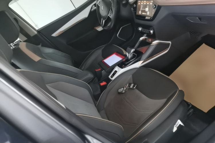 Used SOL E20X 2020 Extraordinary Edition Right Front Seat