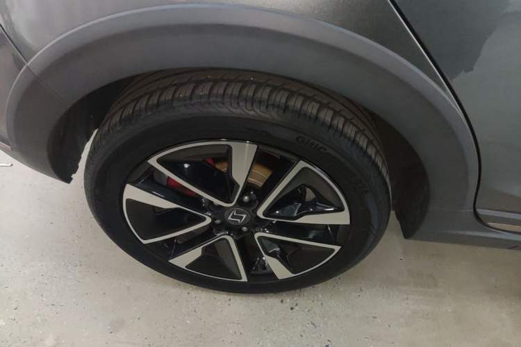 Used SOL E20X 2020 Extraordinary Edition Right Rear Wheel Hub