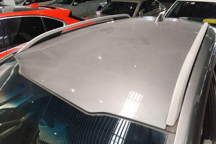 Used SOL E20X 2020 Heartbeat Edition Roof