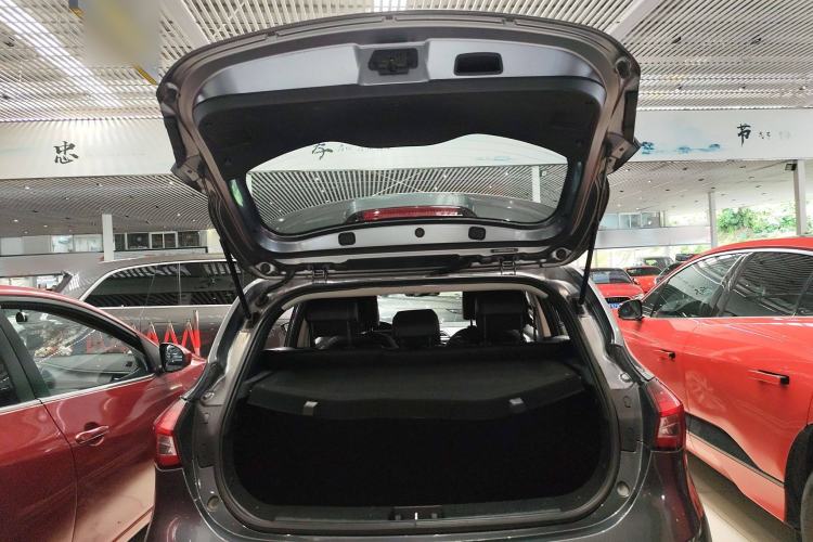 Used SOL E20X 2020 Heartbeat Edition Trunk