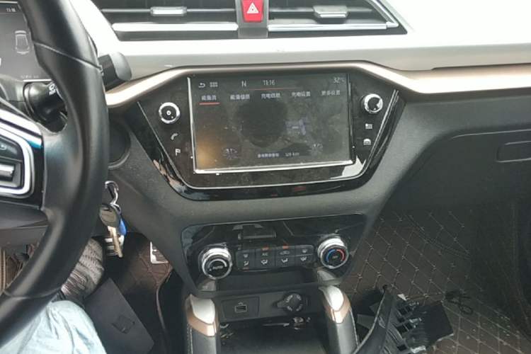 Used SOL E20X 2020 Heartbeat Edition Audio And AC Panel