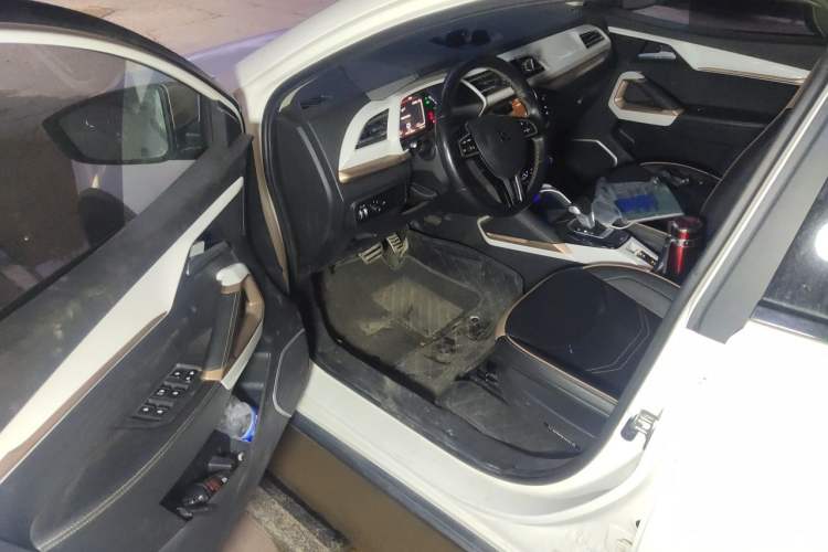Used SOL E20X 2020 Heartbeat Edition Driver Seat