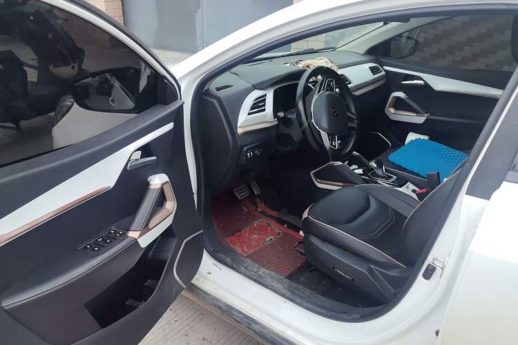 Used SOL E20X 2020 Heartbeat Edition Driver Seat