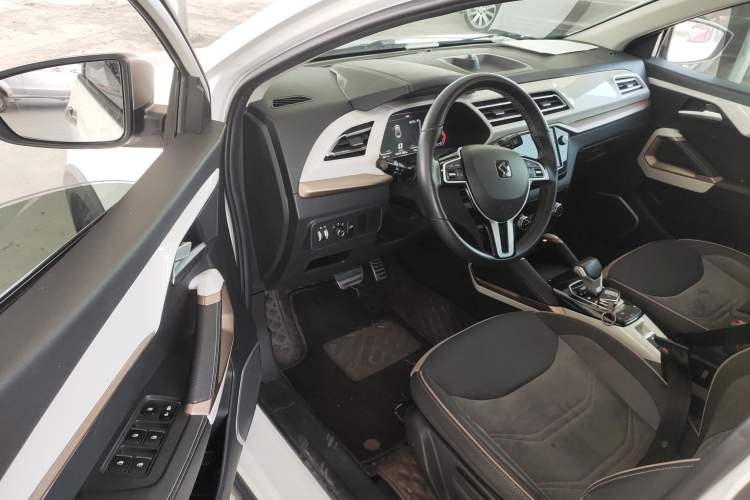 Used SOL E20X 2020 Extraordinary Edition Driver Seat