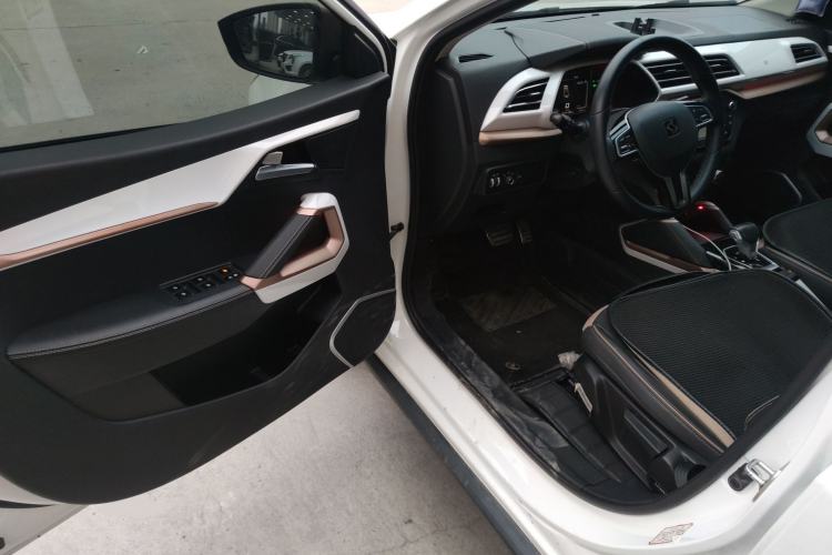 Used SOL E20X 2020 Extraordinary Edition Driver Seat