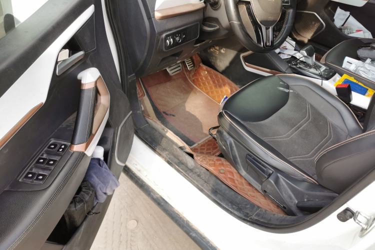 Used SOL E20X 2020 Extraordinary Edition Driver Seat