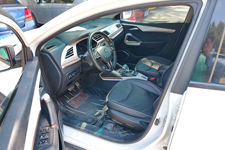 Used SOL E20X 2020 Heartbeat Edition Driver Seat