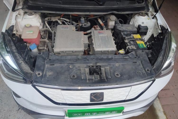 Used SOL E20X 2020 Heartbeat Edition Engine Bay