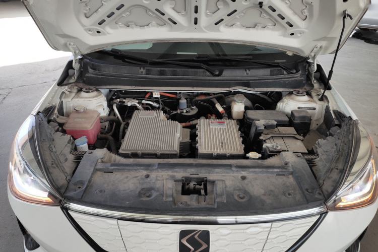 Used SOL E20X 2020 Extraordinary Edition Engine Bay