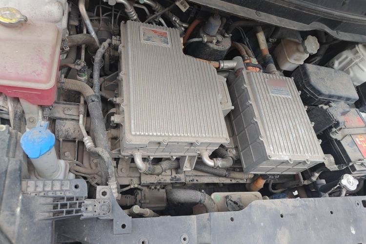 Used SOL E20X 2020 Heartbeat Edition Engine Bay Right