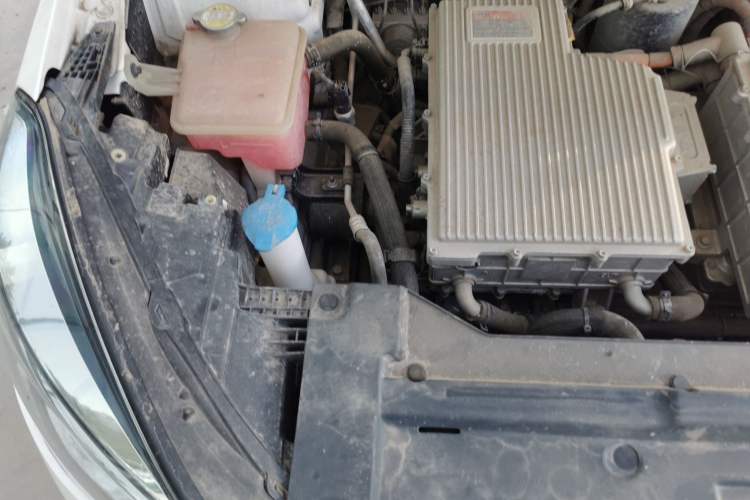 Used SOL E20X 2020 Extraordinary Edition Engine Bay Right