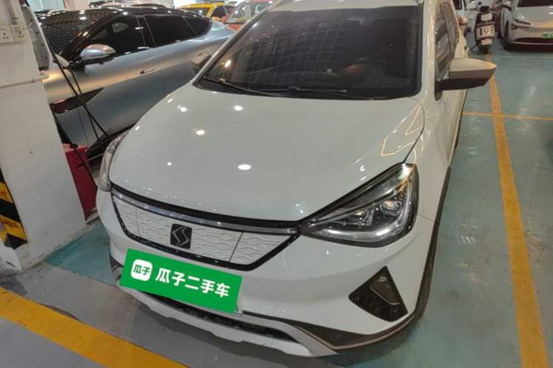 Used SOL E20X 2020 Extraordinary Edition Front Left 45 Deg