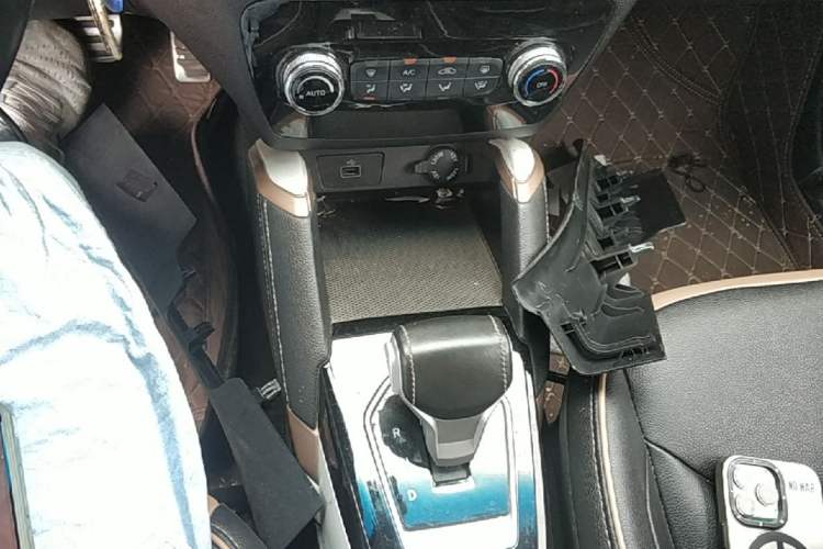 Used SOL E20X 2020 Heartbeat Edition Gear Lever