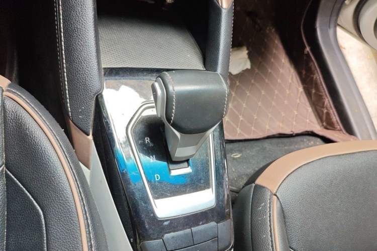 Used SOL E20X 2020 Heartbeat Edition Gear Lever