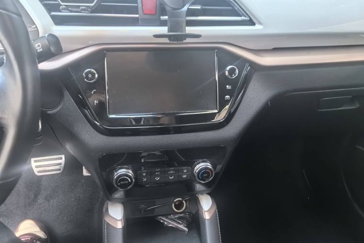 Used SOL E20X 2020 Heartbeat Edition Interior 3