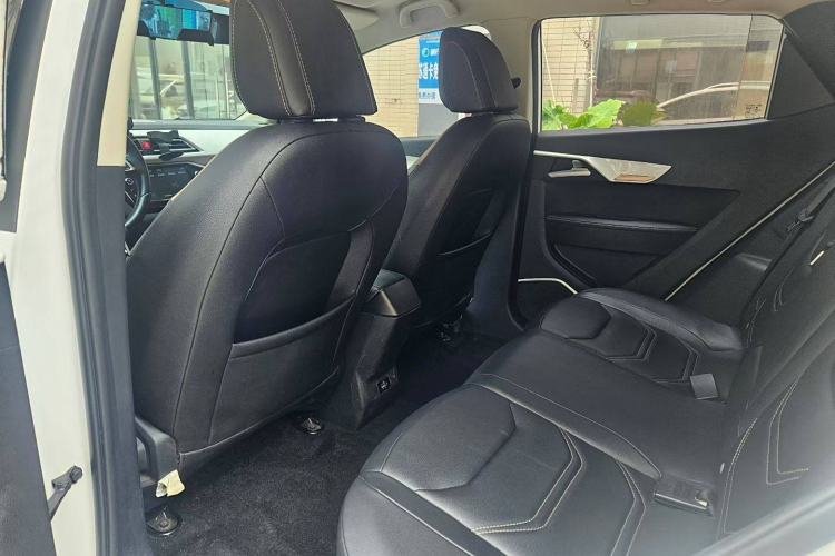Used SOL E20X 2020 Heartbeat Edition Interior 7