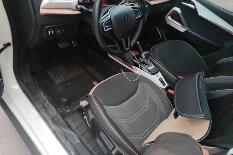 Used SOL E20X 2020 Extraordinary Edition Left Front Seat