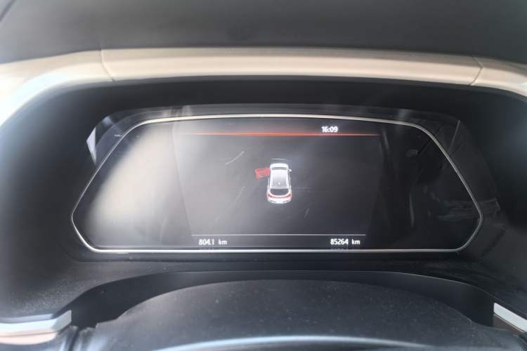 Used SOL E20X 2020 Heartbeat Edition Odometer Close Up