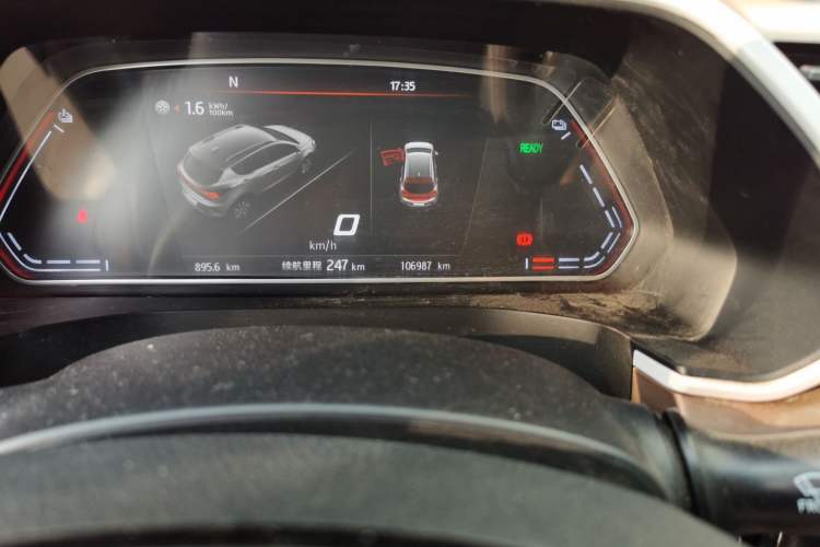 Used SOL E20X 2020 Extraordinary Edition Odometer Close Up
