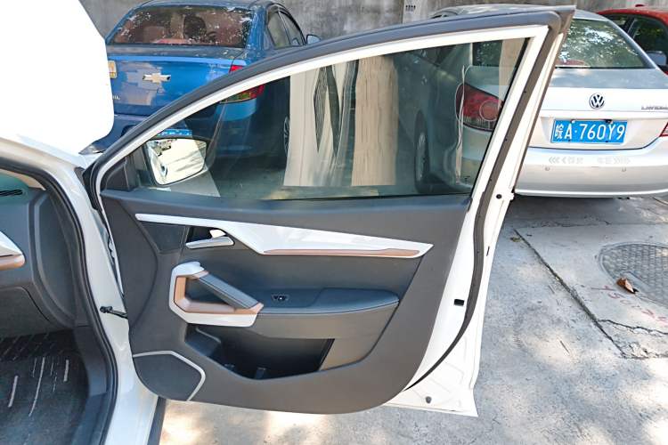 Used SOL E20X 2020 Heartbeat Edition Right Front Door Interior