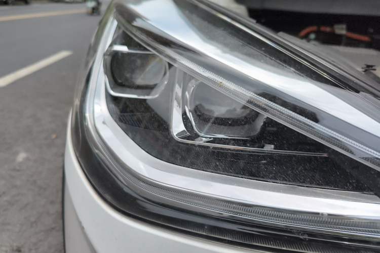 Used SOL E20X 2020 Extraordinary Edition Right Front Headlight