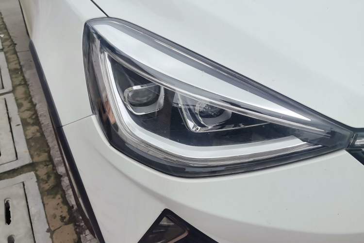 Used SOL E20X 2020 Heartbeat Edition Right Front Headlight