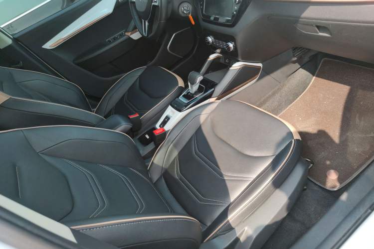 Used SOL E20X 2020 Heartbeat Edition Right Front Seat