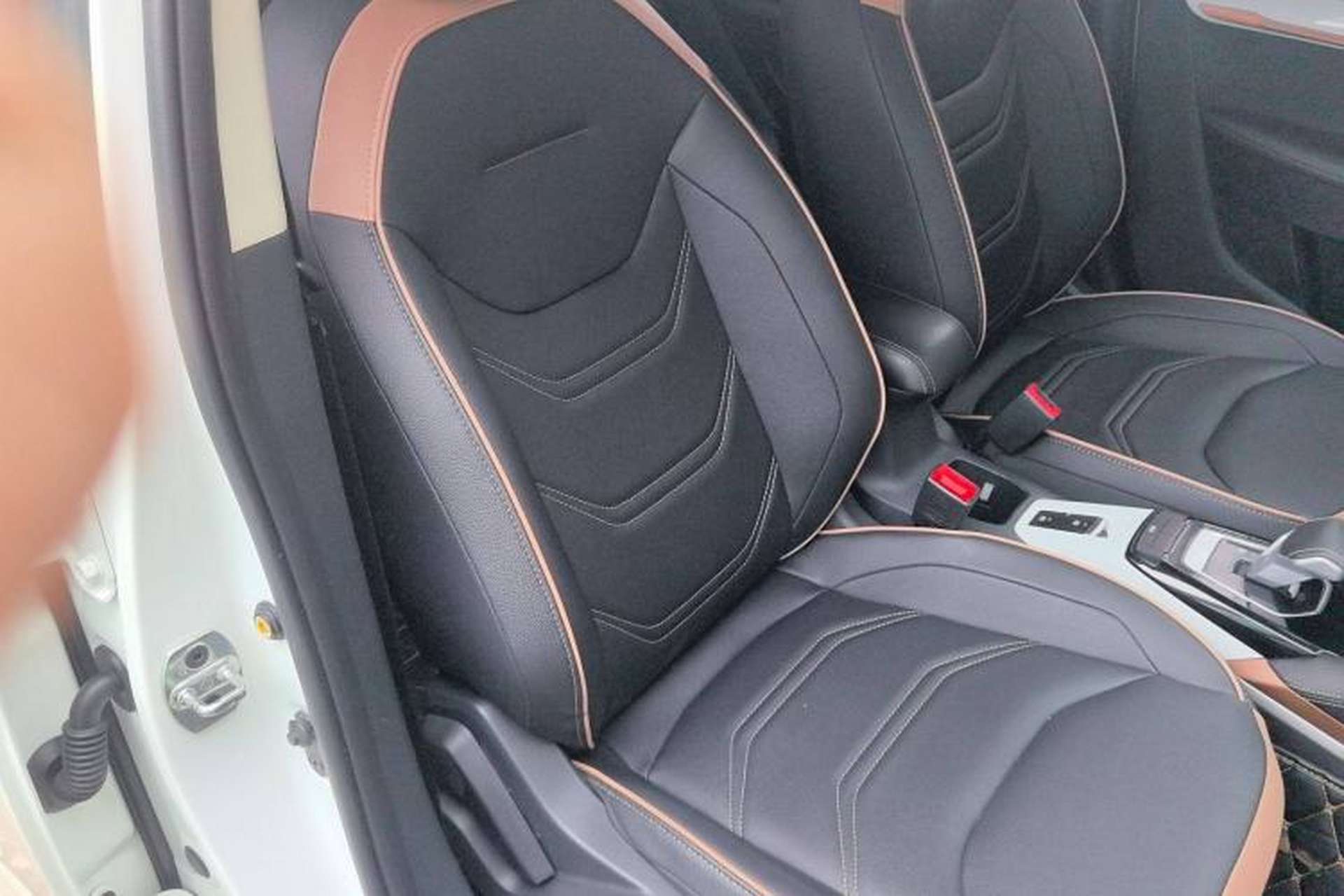 Used SOL E20X 2020 Heartbeat Edition Right Front Seat