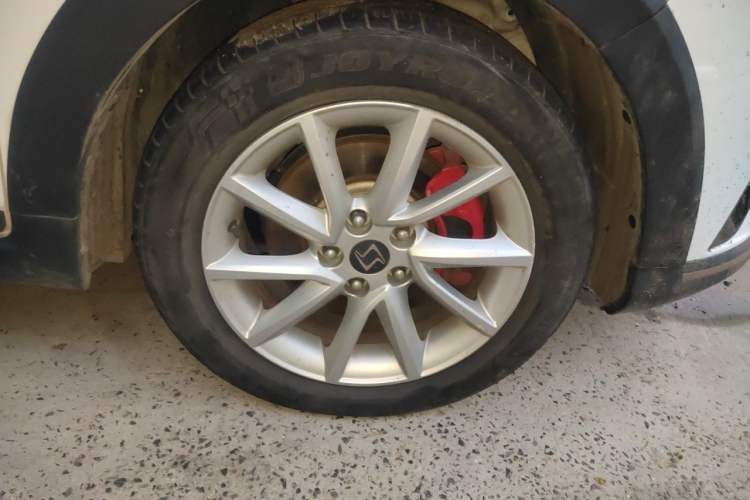 Used SOL E20X 2020 Heartbeat Edition Right Front Wheel Hub