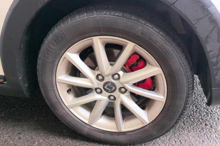 Used SOL E20X 2020 Heartbeat Edition Right Front Wheel Hub