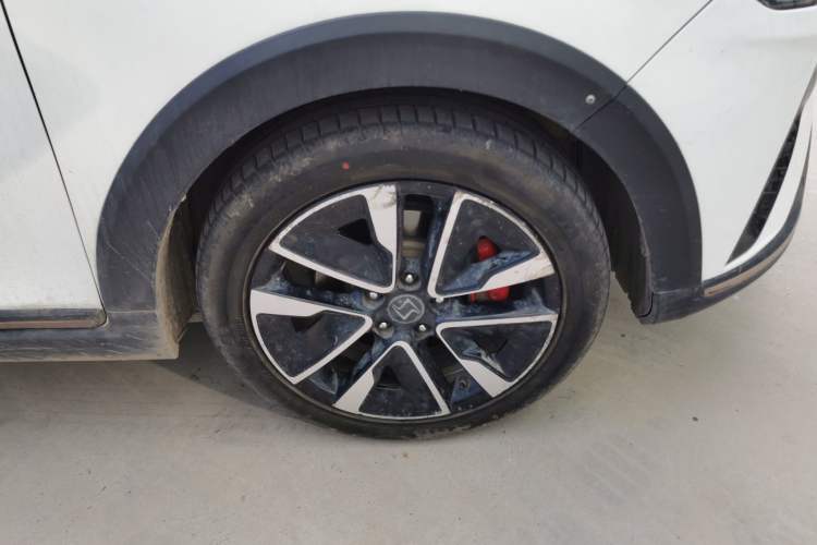 Used SOL E20X 2020 Extraordinary Edition Right Front Wheel Hub