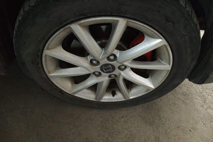 Used SOL E20X 2020 Heartbeat Edition Right Front Wheel Hub