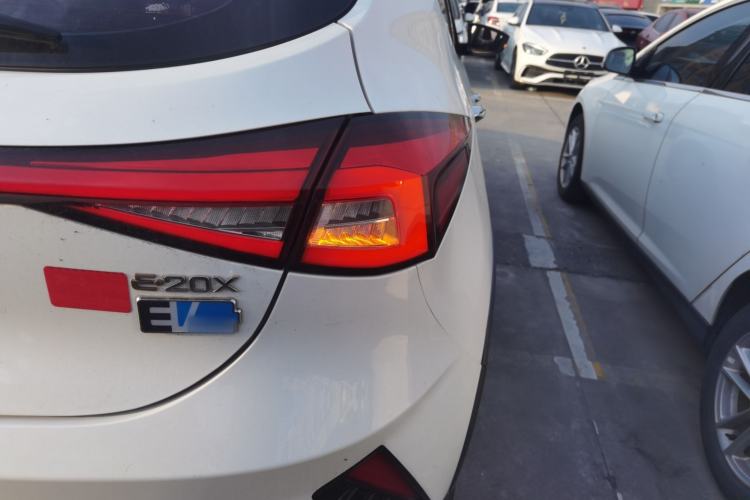 Used SOL E20X 2020 Extraordinary Edition Right Rear Taillight